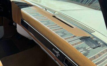 Chevrolet-C10-swb-1980-8