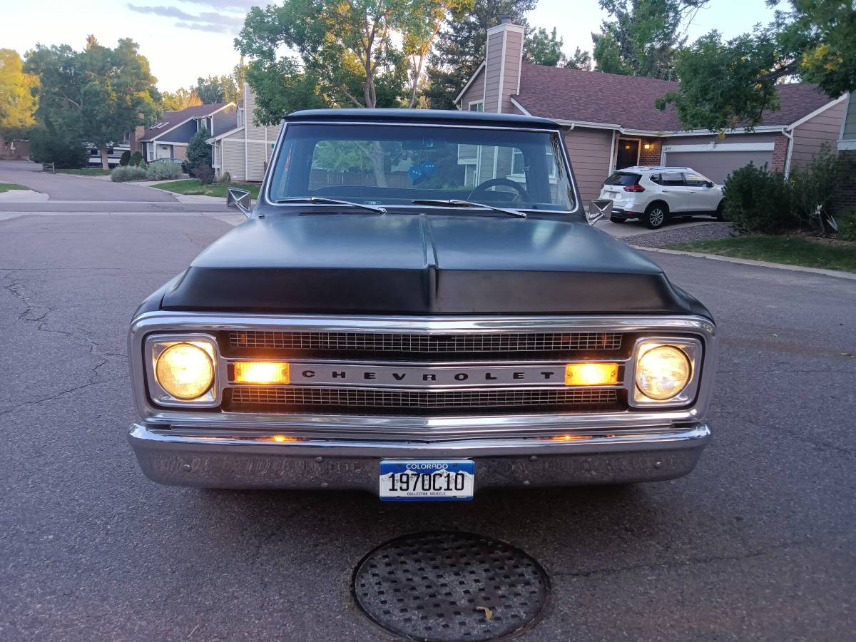 Chevrolet-C10-truck-1970-black-1