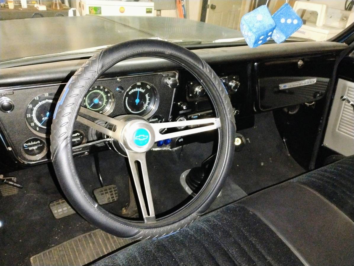 Chevrolet-C10-truck-1970-black-5