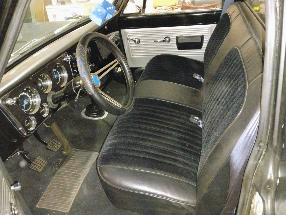 Chevrolet-C10-truck-1970-black-6