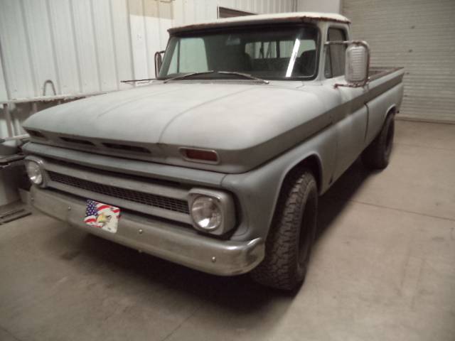 Chevrolet-C20-1966-grey-1