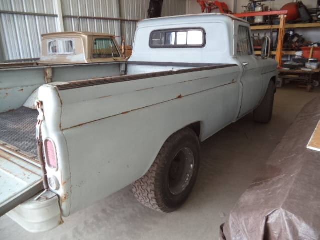 Chevrolet-C20-1966-grey-2