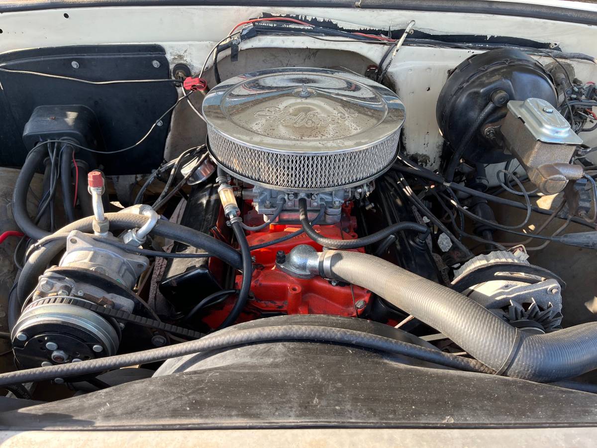 Chevrolet-C20-truck-1968-white-1