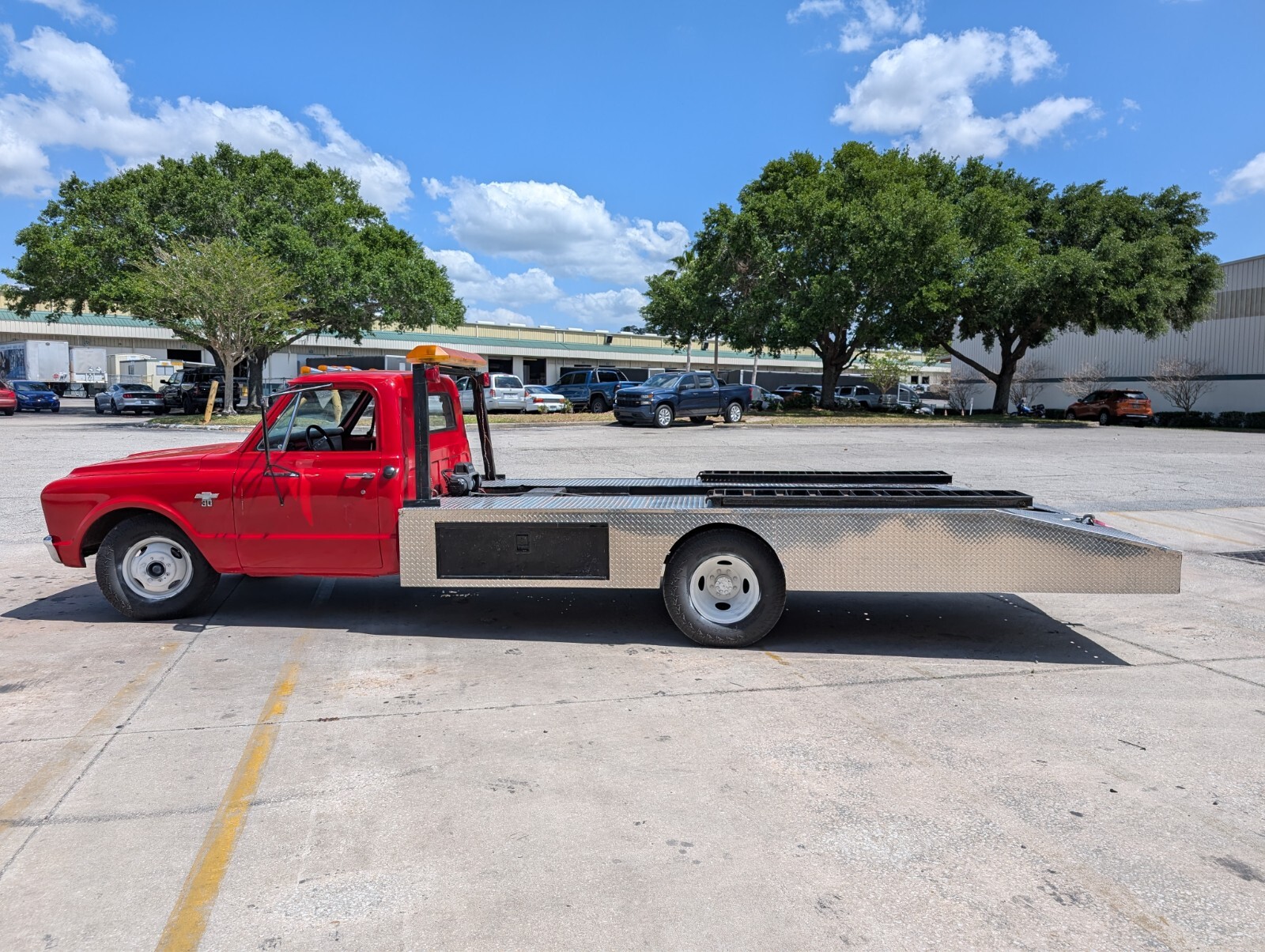 Chevrolet-C30-1967-Standard-Cab-Pickup-4