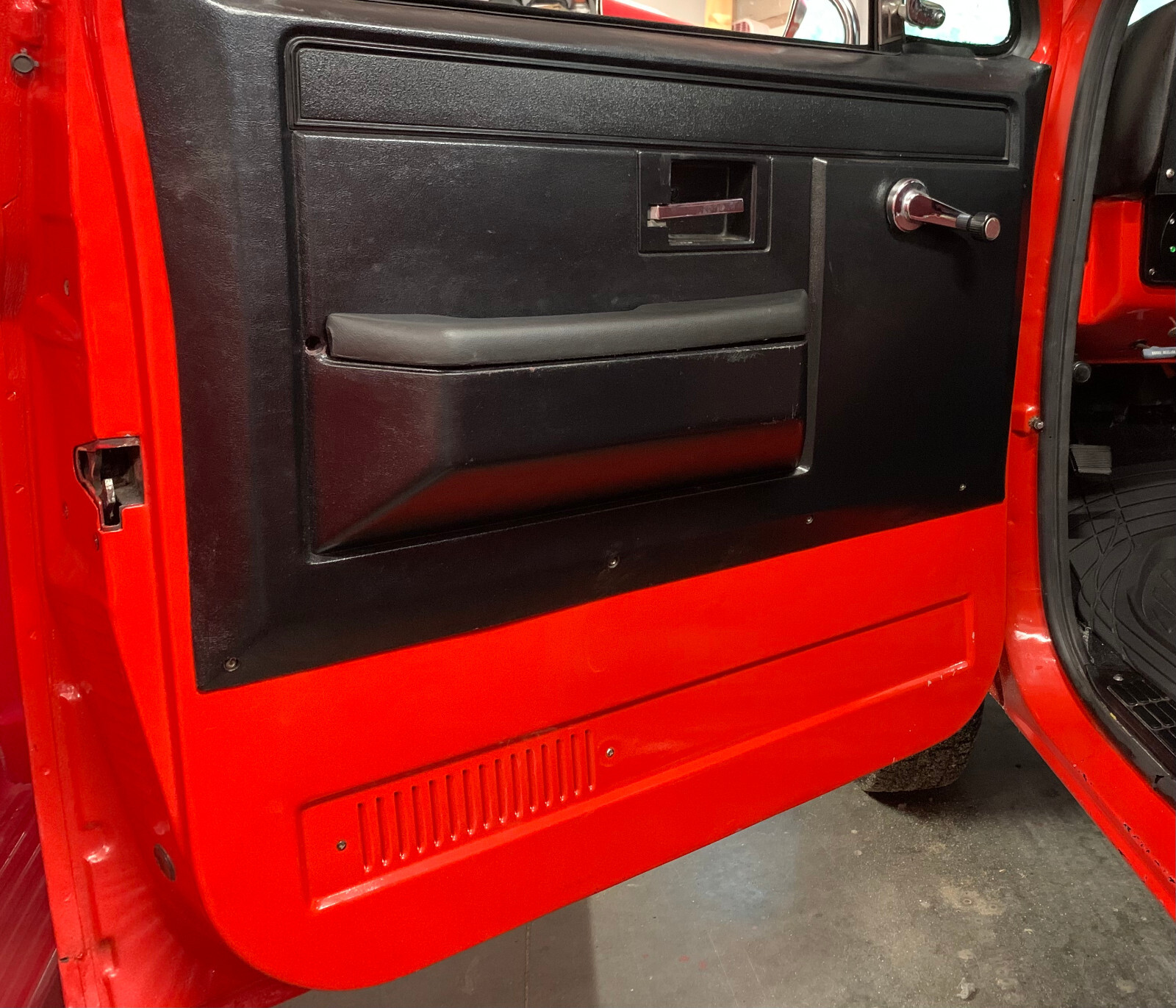 Chevrolet-CK-Pickup-1500-1985-14