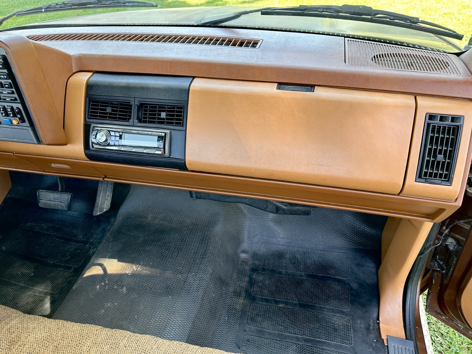 Chevrolet-CK-Pickup-1500-1989-Standard-Cab-Pickup-10