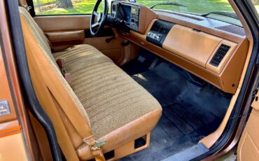 Chevrolet-CK-Pickup-1500-1989-Standard-Cab-Pickup-8