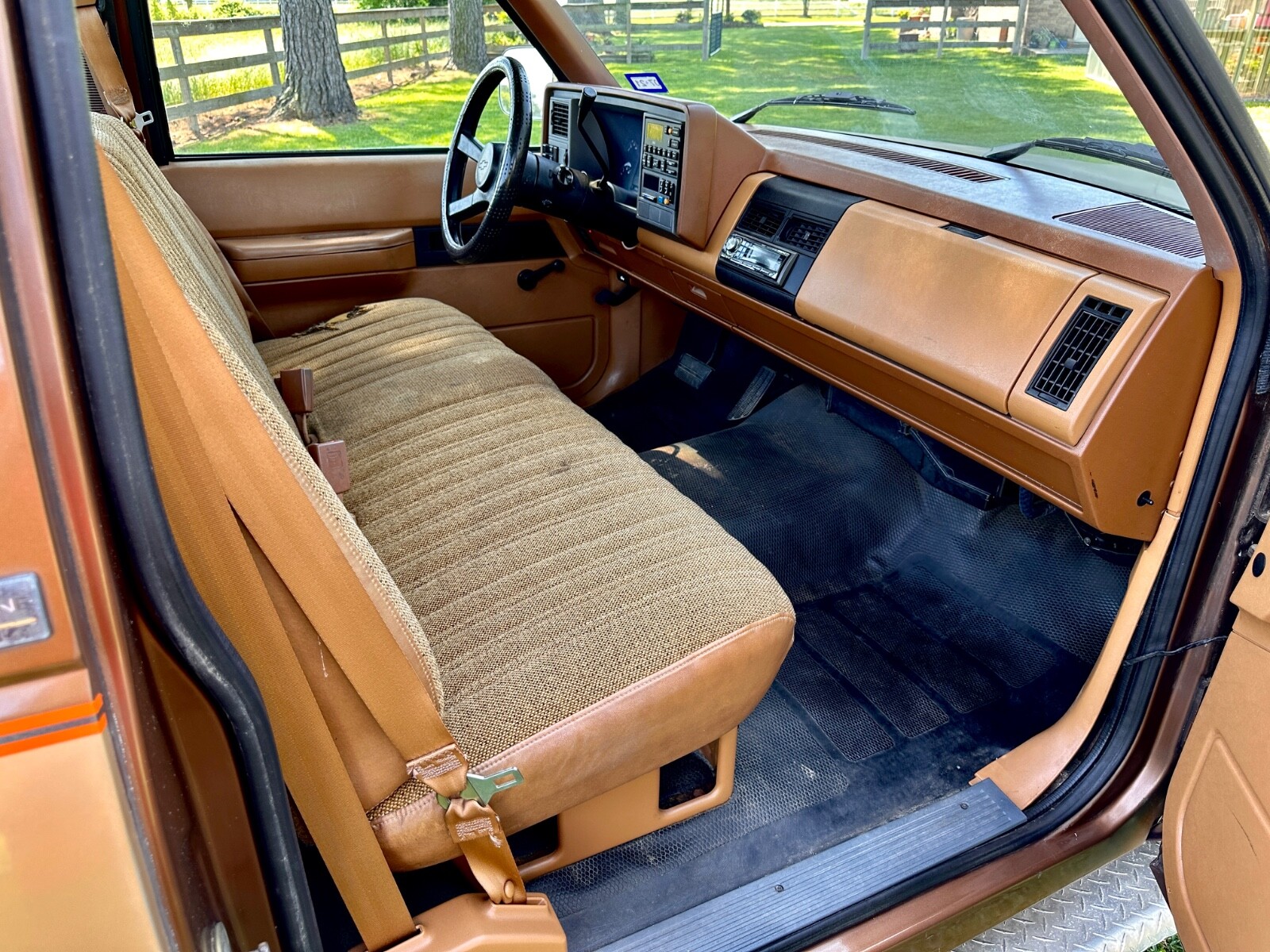 Chevrolet-CK-Pickup-1500-1989-Standard-Cab-Pickup-8