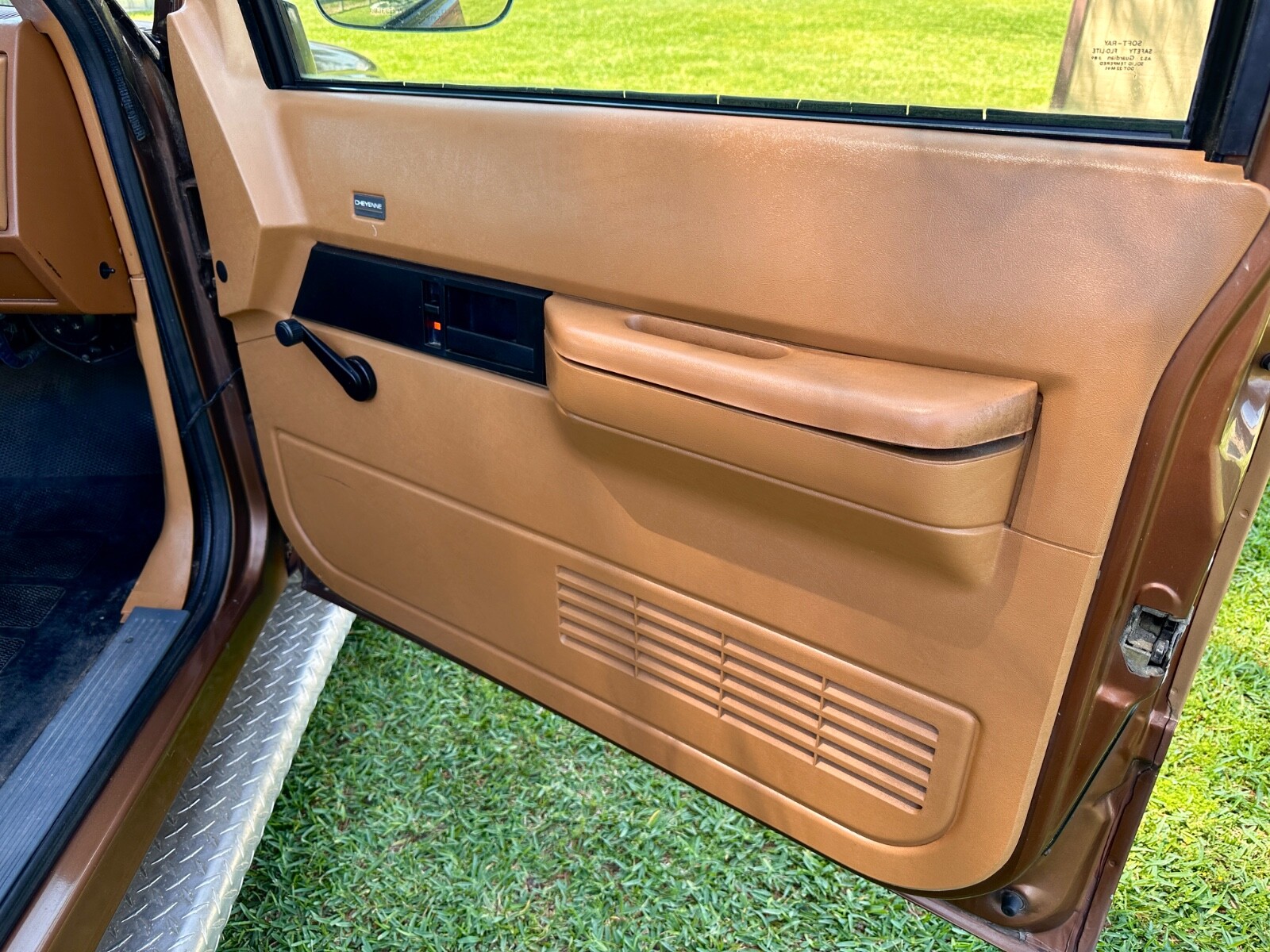 Chevrolet-CK-Pickup-1500-1989-Standard-Cab-Pickup-9
