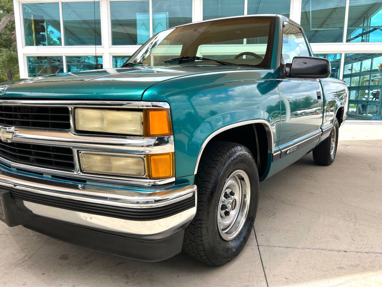 Chevrolet-CK-Pickup-1500-1995-Pickup-Truck-10