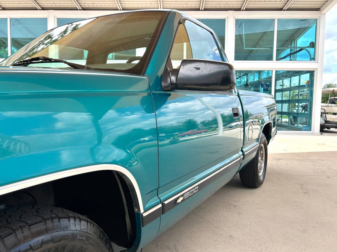 Chevrolet-CK-Pickup-1500-1995-Pickup-Truck-11