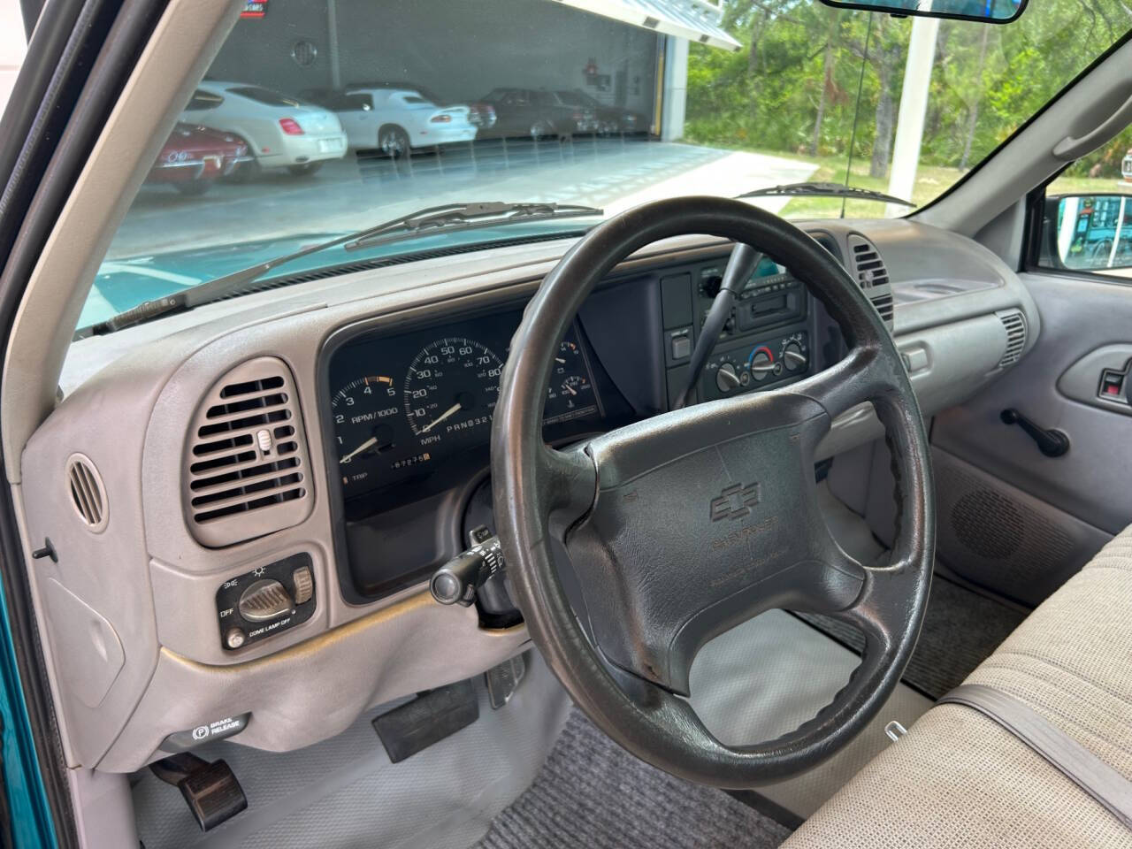 Chevrolet-CK-Pickup-1500-1995-Pickup-Truck-21