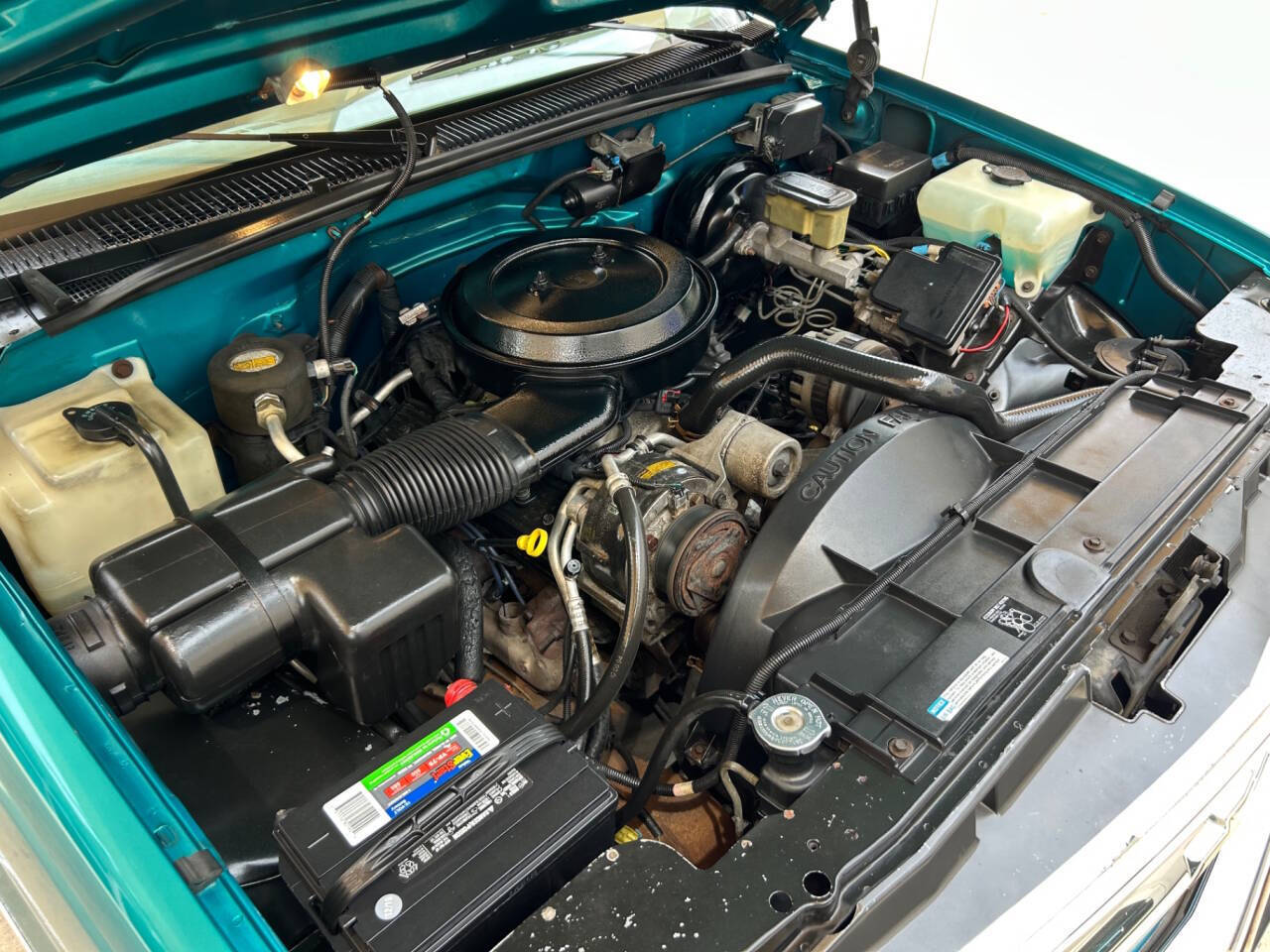 Chevrolet-CK-Pickup-1500-1995-Pickup-Truck-34