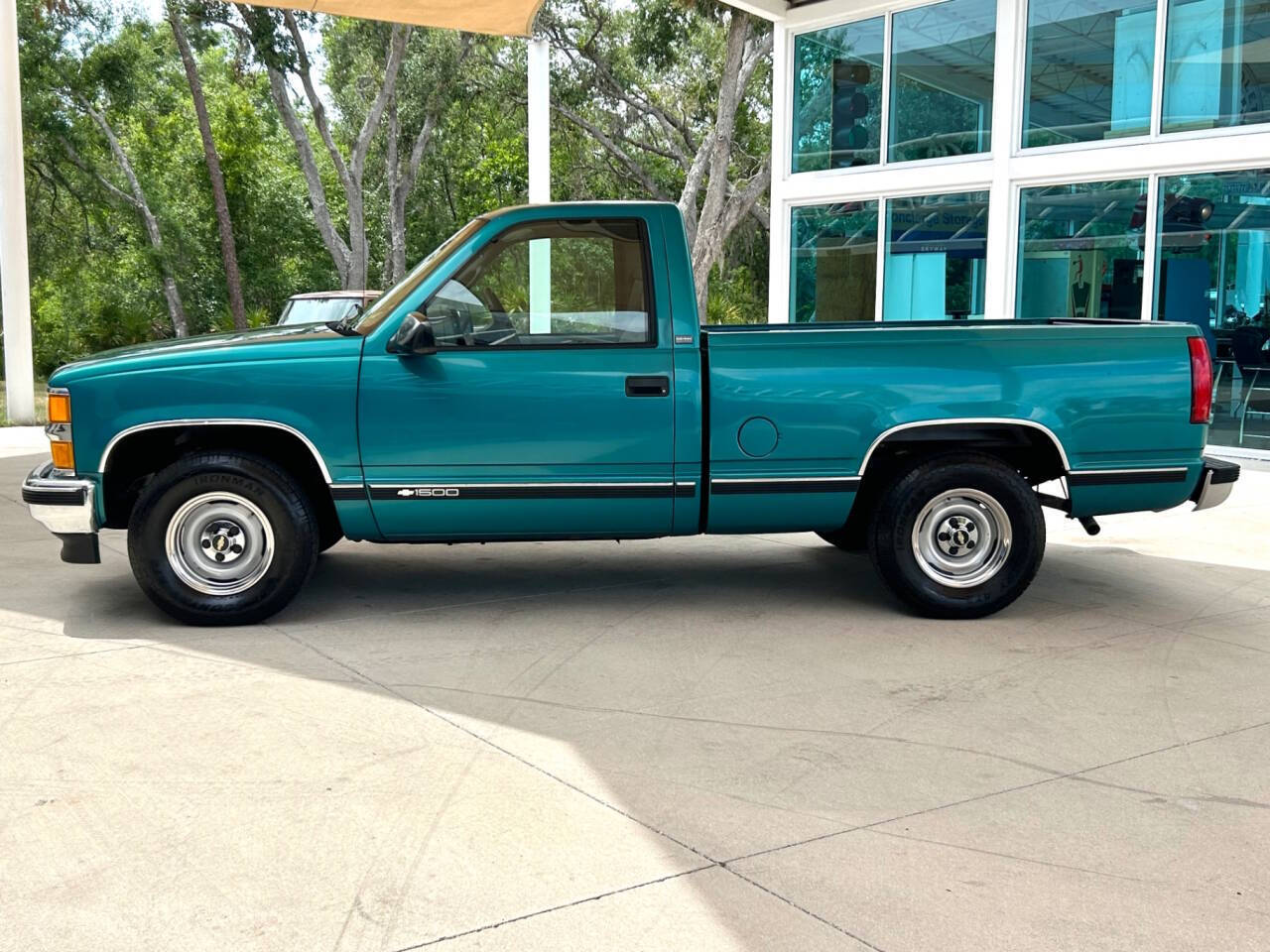 Chevrolet-CK-Pickup-1500-1995-Pickup-Truck-8