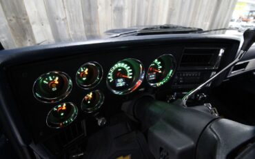 Chevrolet-CK-Pickup-1986-Beautiful-RestoMod-21