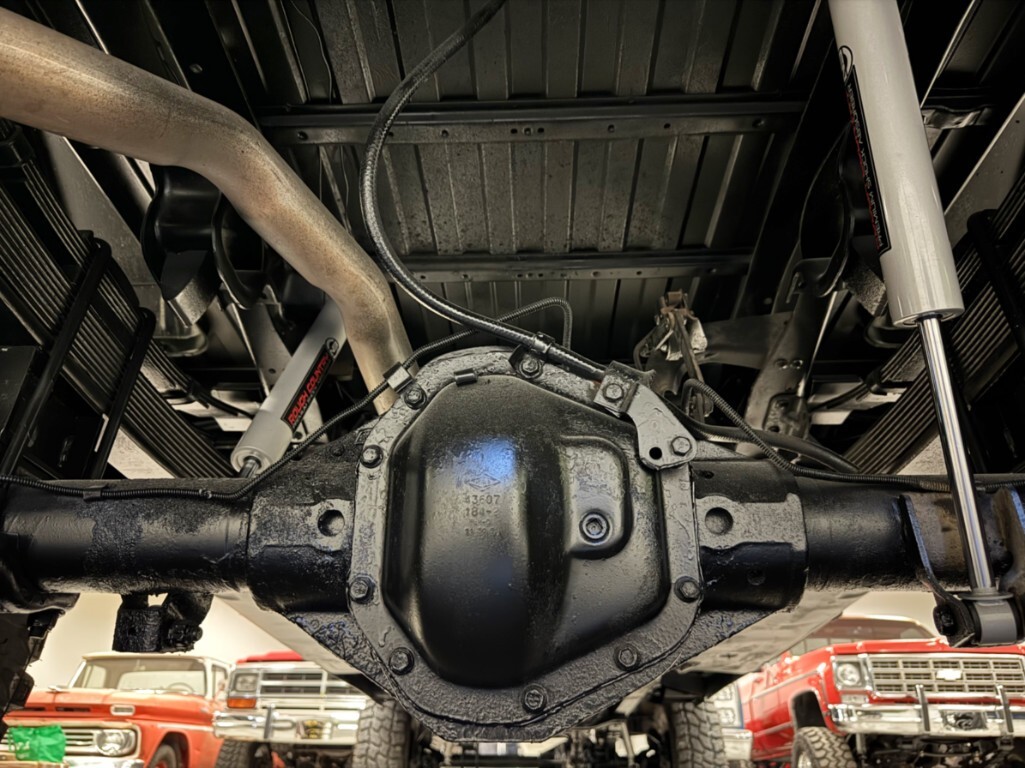 Chevrolet-CK-Pickup-3500-1984-Crew-Cab-Pickup-16