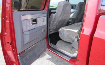 Chevrolet-CK-Pickup-3500-1984-Crew-Cab-Pickup-17
