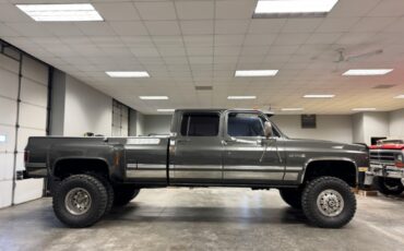 Chevrolet-CK-Pickup-3500-1984-Crew-Cab-Pickup-4