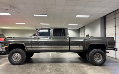 Chevrolet C/K Pickup 3500 1984 Crew Cab Pickup