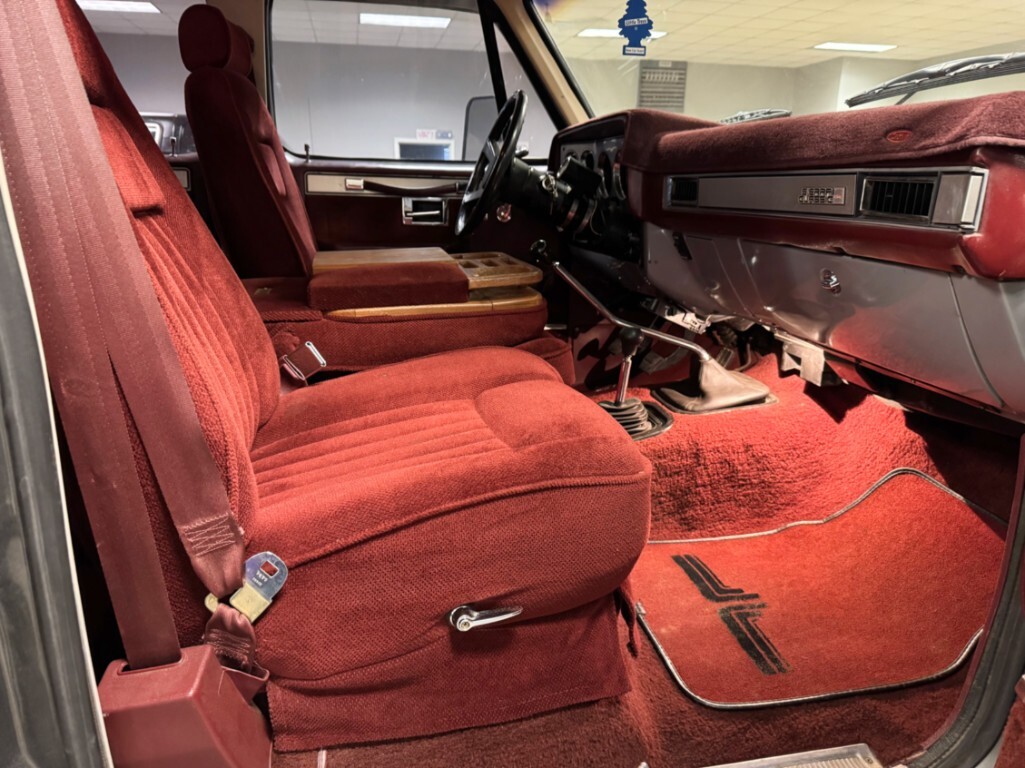 Chevrolet-CK-Pickup-3500-1984-Crew-Cab-Pickup-7