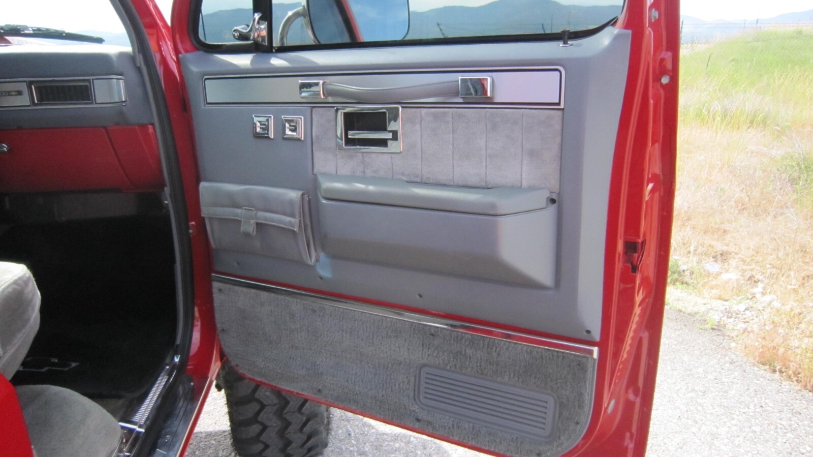 Chevrolet-CK-Pickup-3500-1984-Crew-Cab-Pickup-8