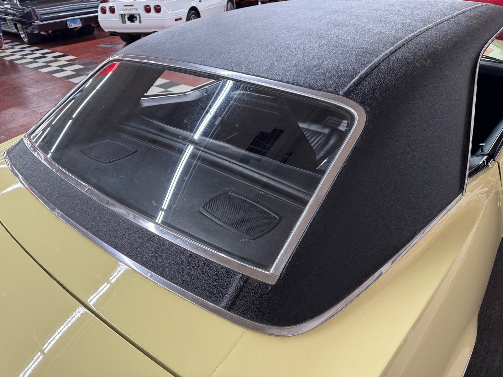 Chevrolet-Camaro-1967-13