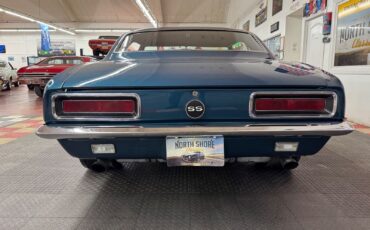 Chevrolet-Camaro-1967-2-Door-13