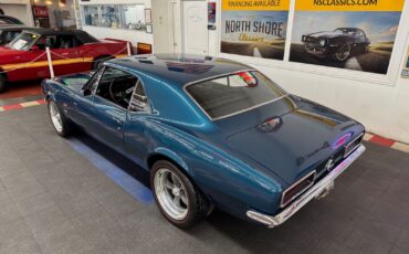 Chevrolet-Camaro-1967-2-Door-2
