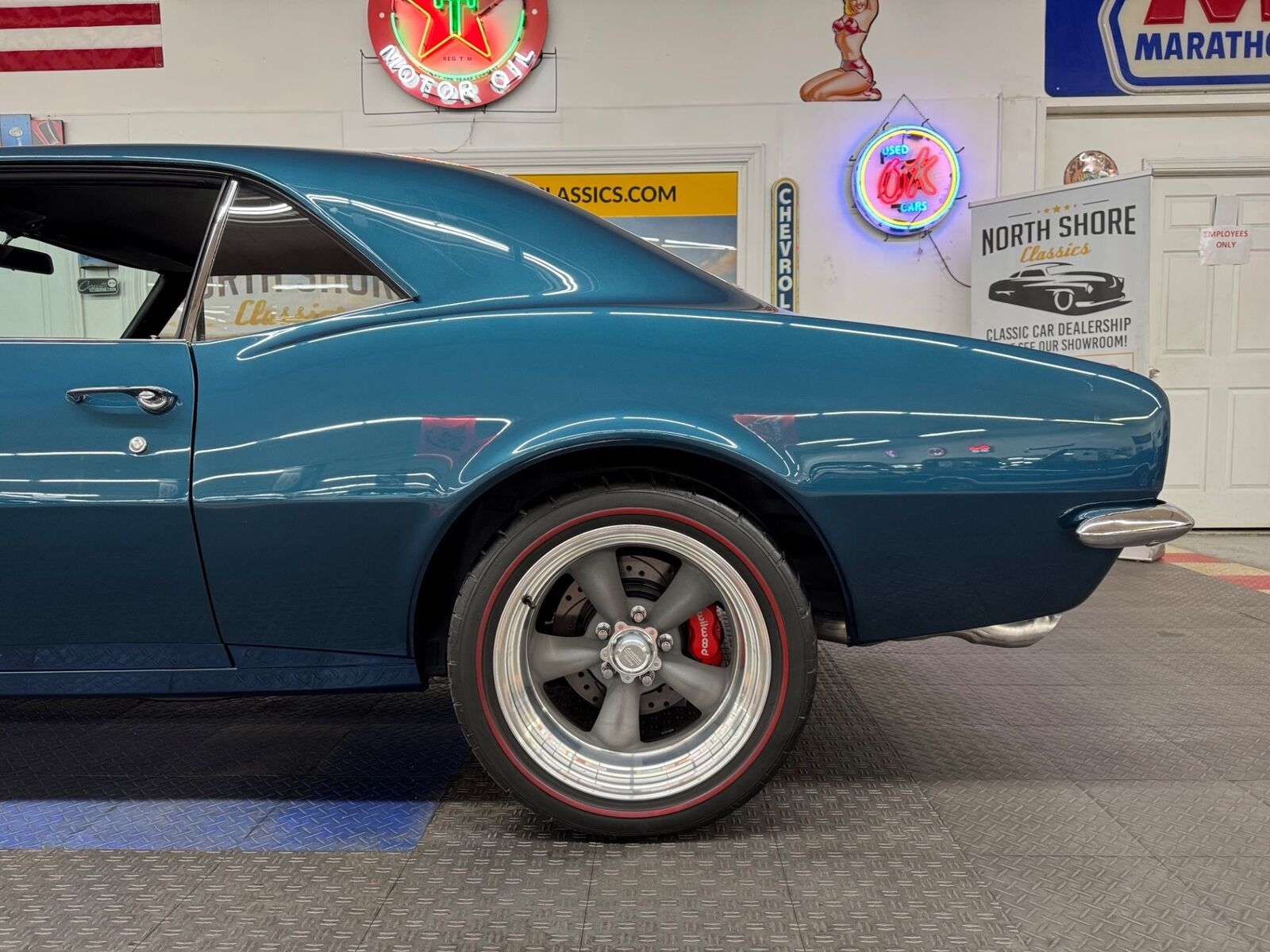 Chevrolet-Camaro-1967-2-Door-22