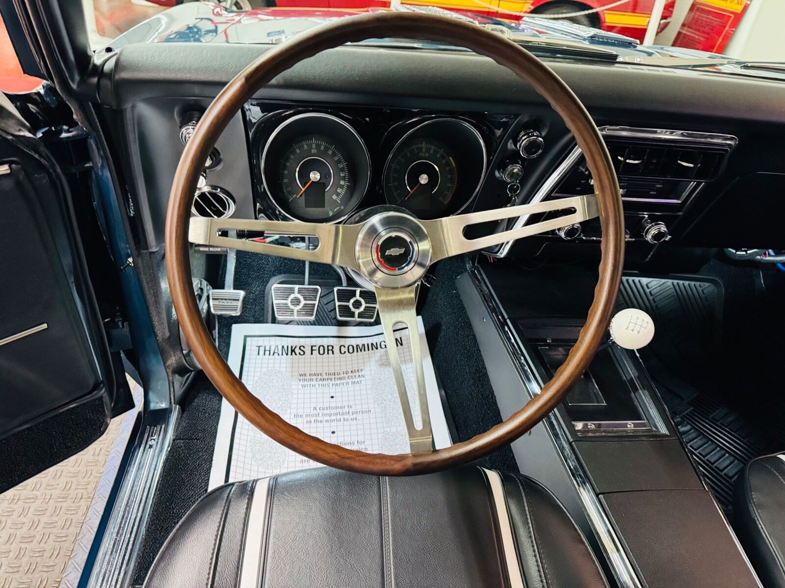 Chevrolet-Camaro-1967-2-Door-33