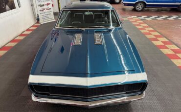 Chevrolet-Camaro-1967-2-Door-4