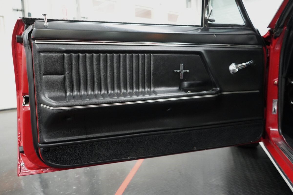 Chevrolet-Camaro-1967-36