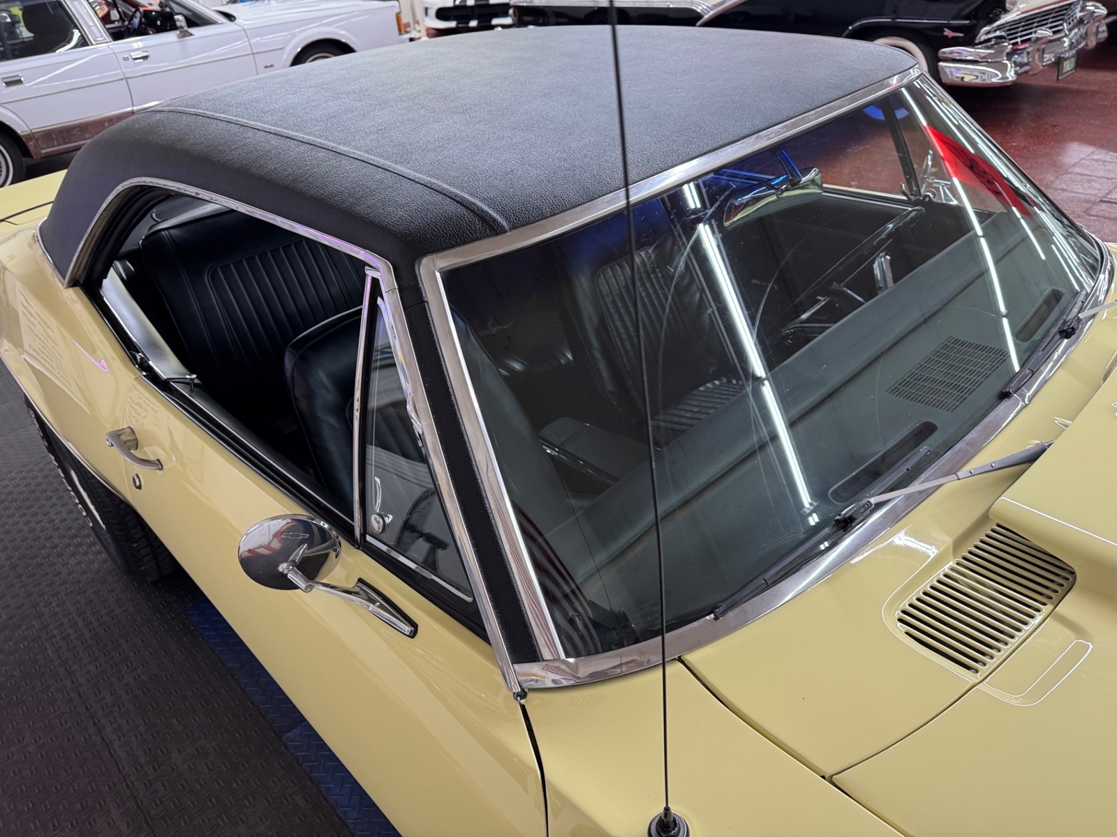 Chevrolet-Camaro-1967-9
