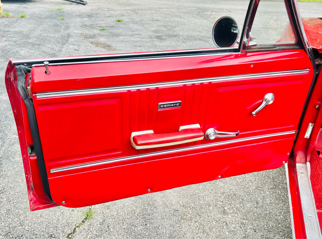 Chevrolet-Camaro-1967-American-Muscle-Car-16