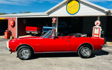 Chevrolet-Camaro-1967-American-Muscle-Car-2