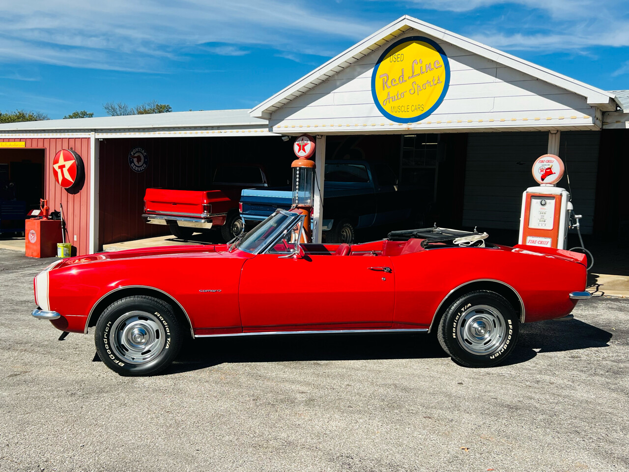 Chevrolet-Camaro-1967-American-Muscle-Car-2