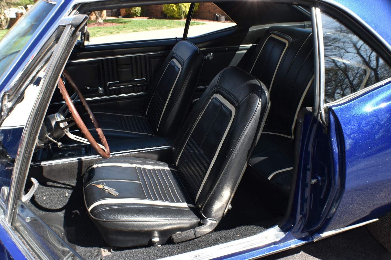 Chevrolet-Camaro-1967-Coupe-17