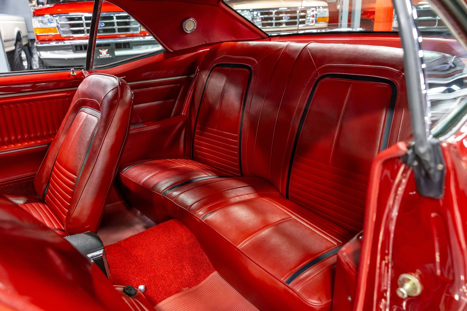 Chevrolet-Camaro-1967-Coupe-31