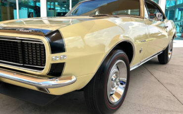 Chevrolet-Camaro-1967-Hatchback-10