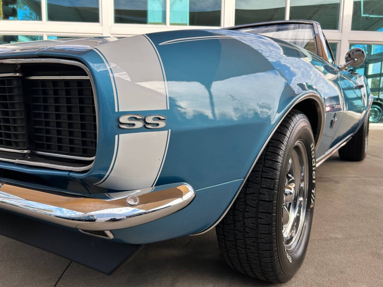 Chevrolet-Camaro-1967-Hatchback-16
