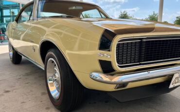 Chevrolet-Camaro-1967-Hatchback-17