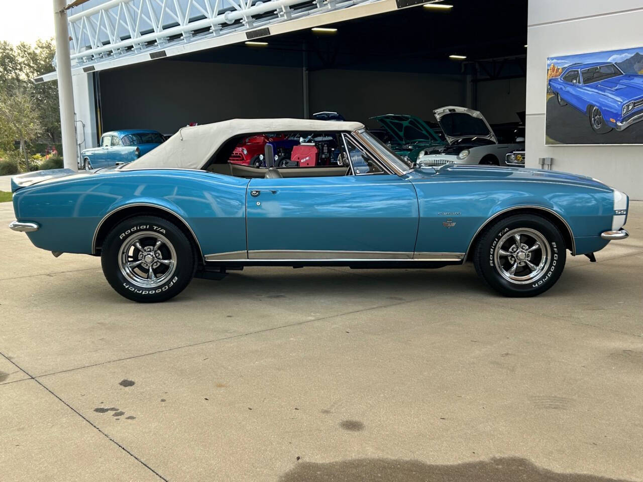 Chevrolet-Camaro-1967-Hatchback-22