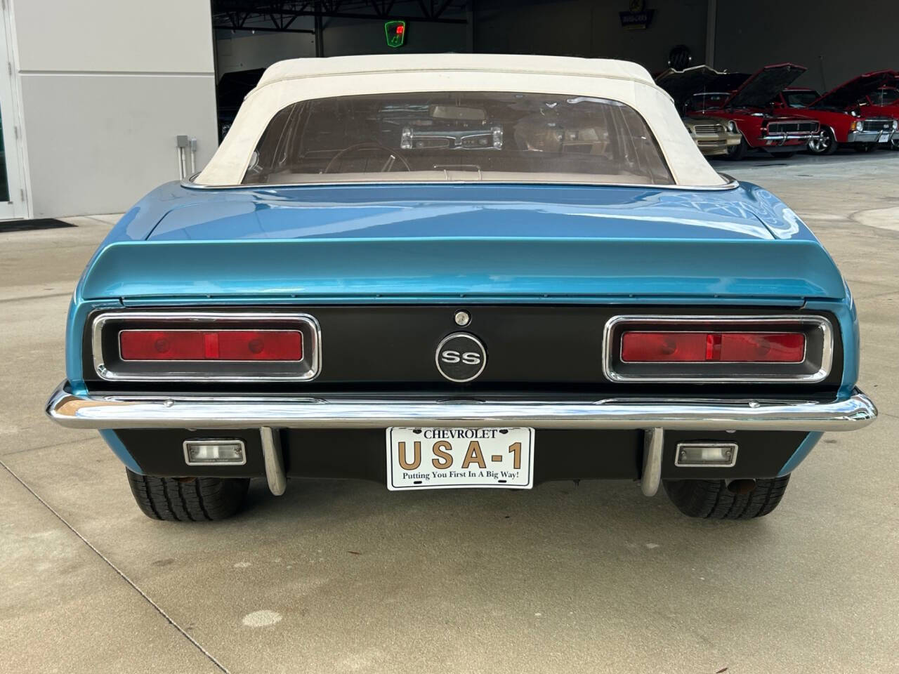 Chevrolet-Camaro-1967-Hatchback-23