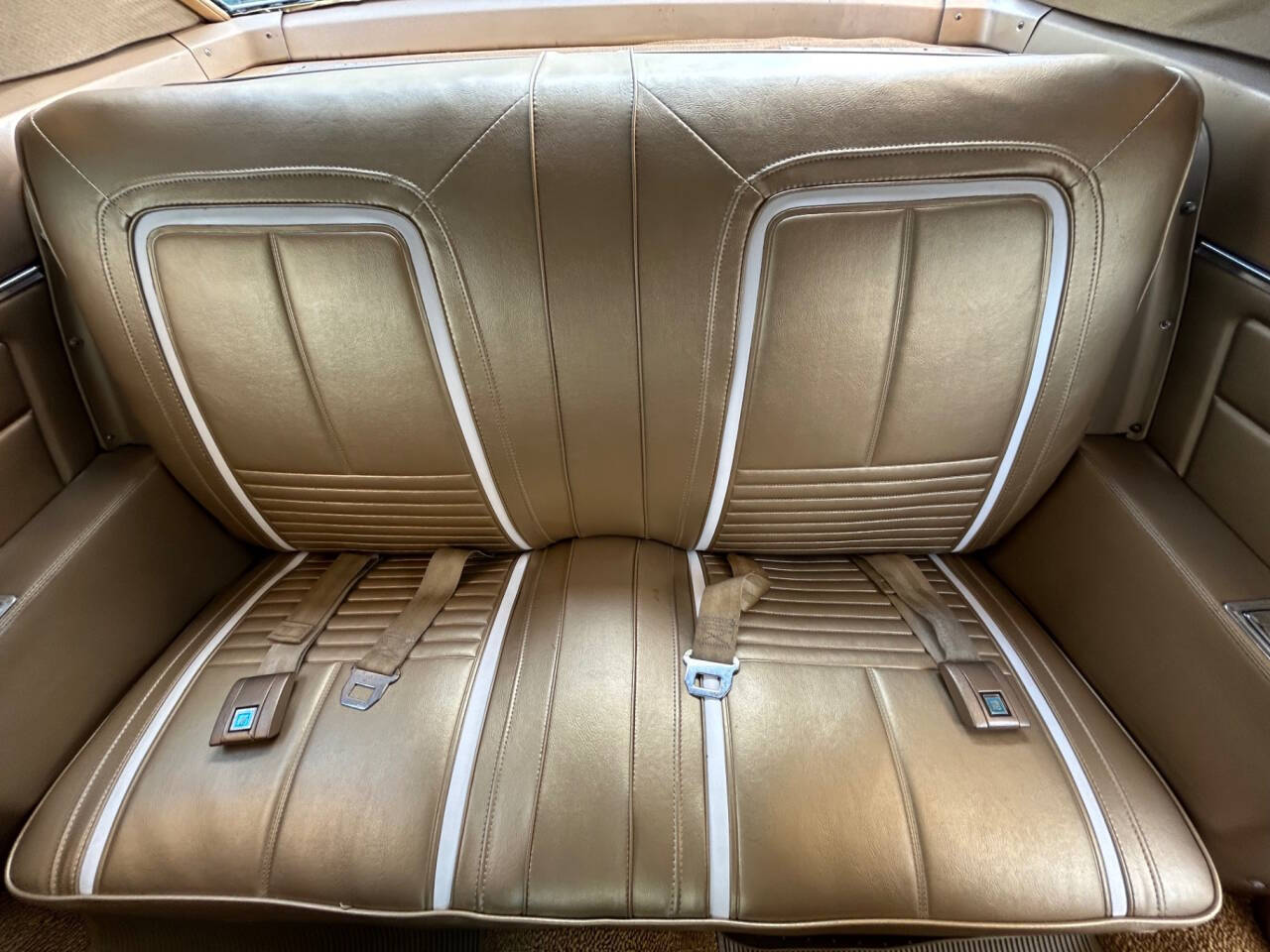 Chevrolet-Camaro-1967-Hatchback-26