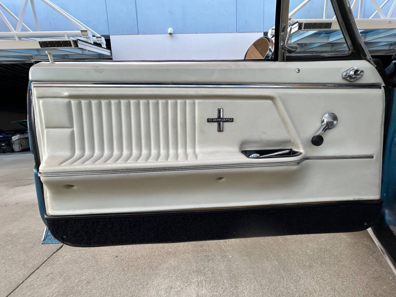 Chevrolet-Camaro-1967-Hatchback-32