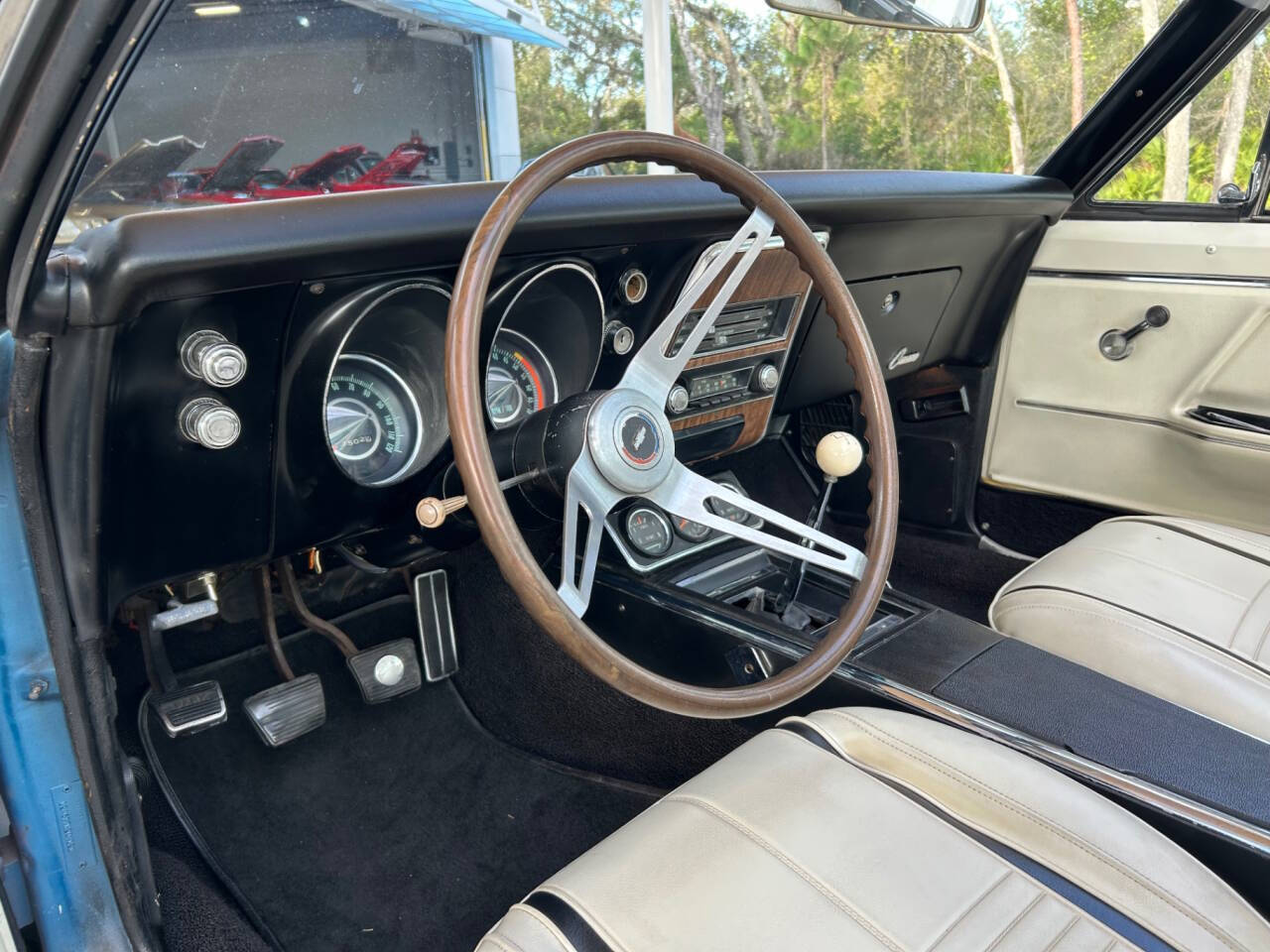 Chevrolet-Camaro-1967-Hatchback-33