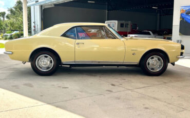 Chevrolet-Camaro-1967-Hatchback-4