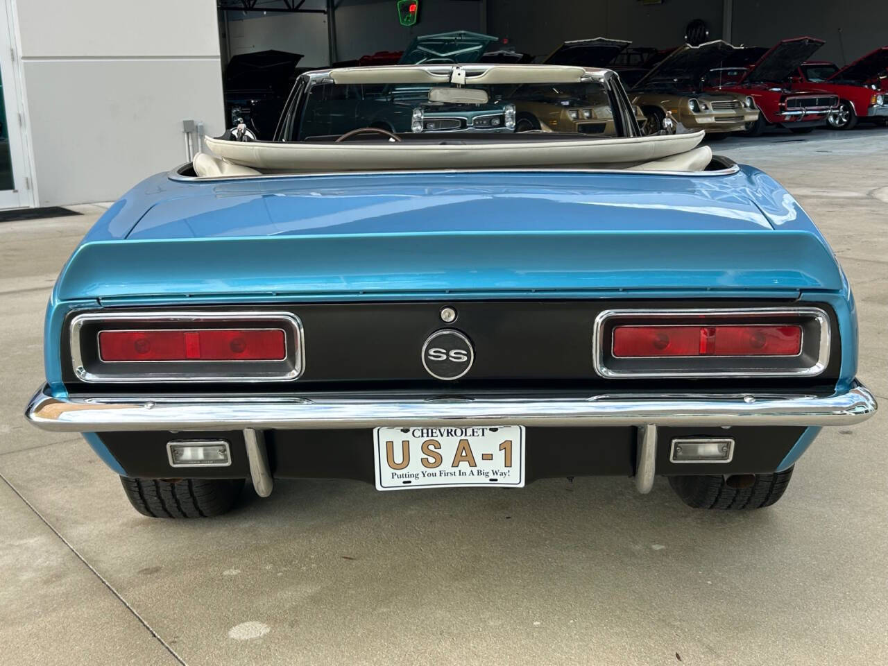 Chevrolet-Camaro-1967-Hatchback-6