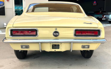 Chevrolet-Camaro-1967-Hatchback-6