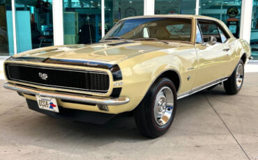 Chevrolet-Camaro-1967-Hatchback-9